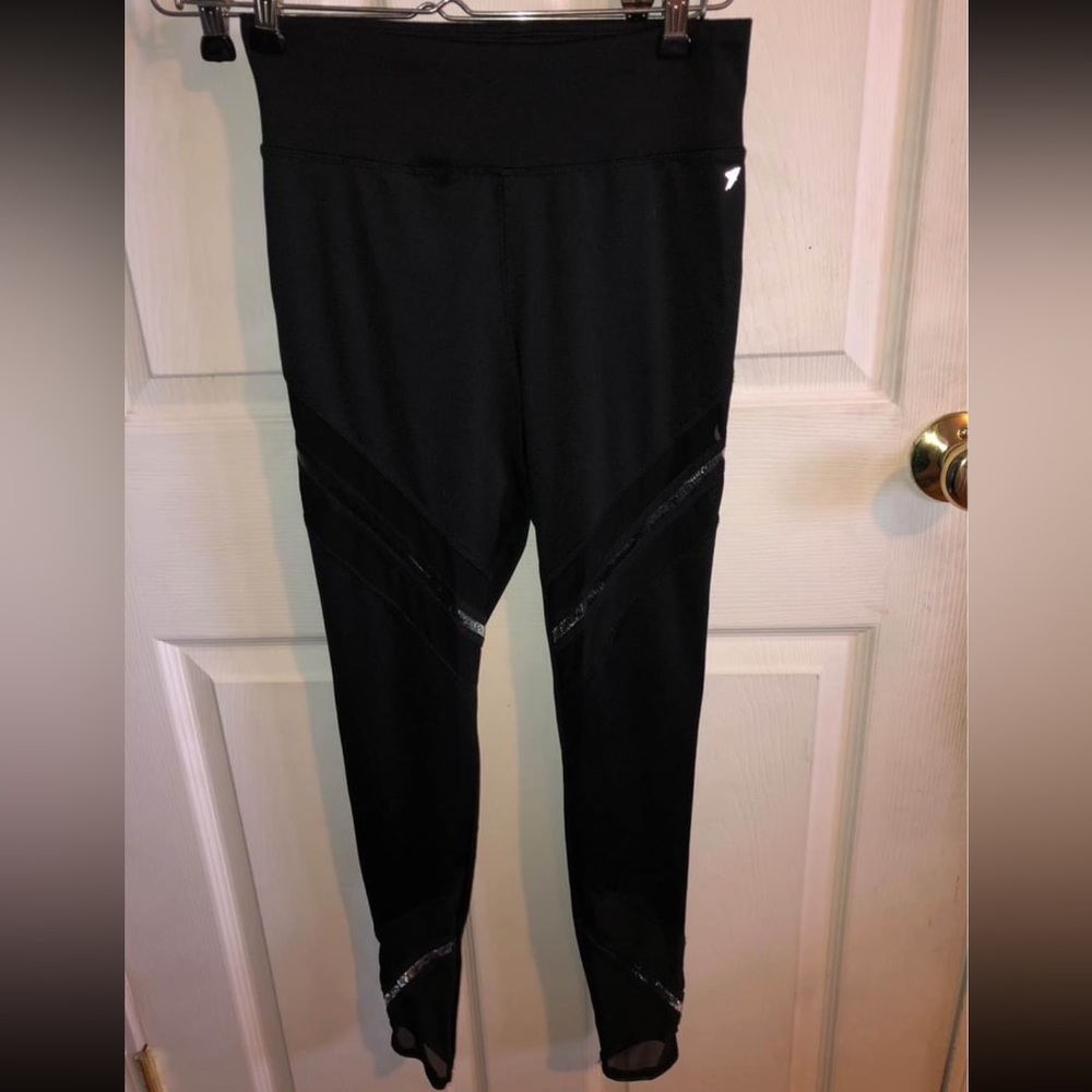 Women’s Workout black leggings with mesh SIZE 6
